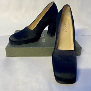 Gucci Women’s Black Fabric Heels Size 37 (US 6.5)